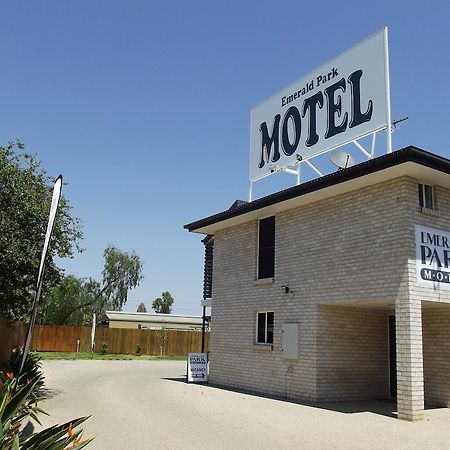 Emerald Park Motel Buitenkant foto